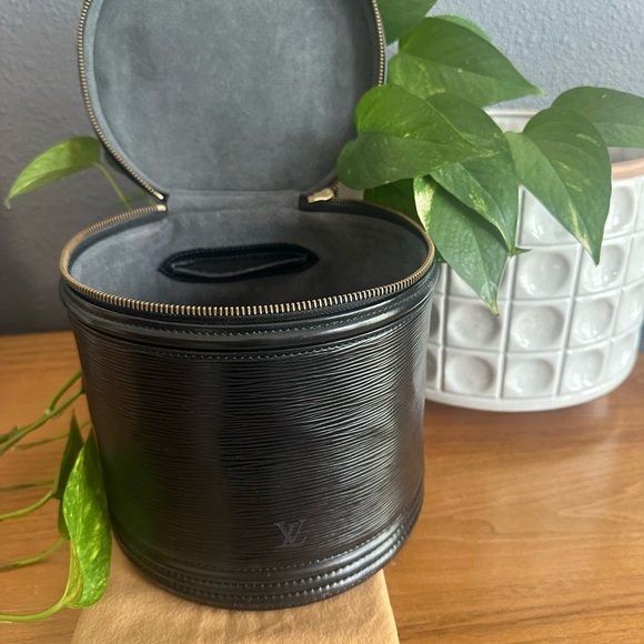 Louis Vuitton Epi Cannes Vanity Handbag Black Cosmetic Case - Picture 10 of 14